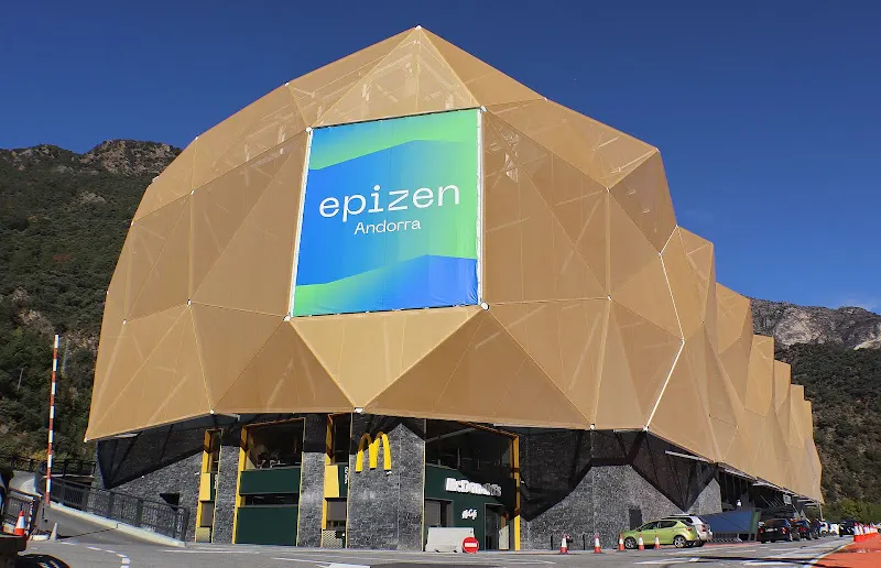 Epizen - Centro comercial en Juberri - foto 3