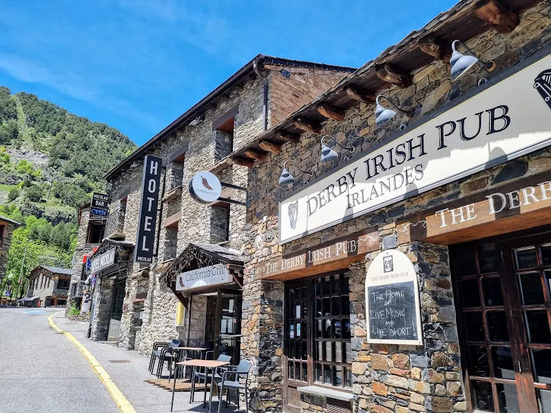 THE DERBY IRISH PUB - Pub irlandés en Arinsal - foto 2
