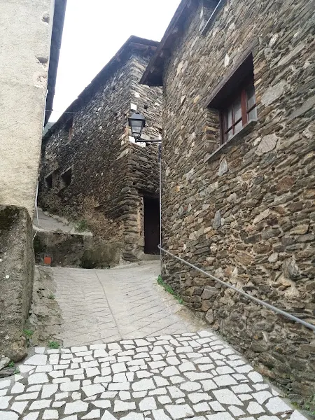 Vila - Encamp