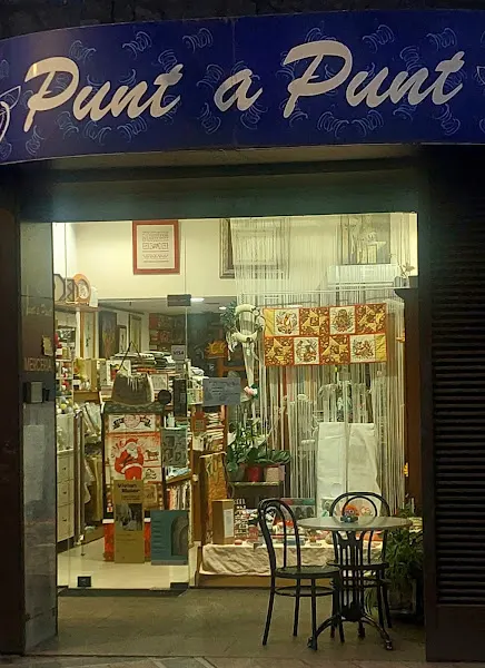 PUNT A PUNT LABORS - Tienda de labores de punto en Andorra la Vella - foto 2