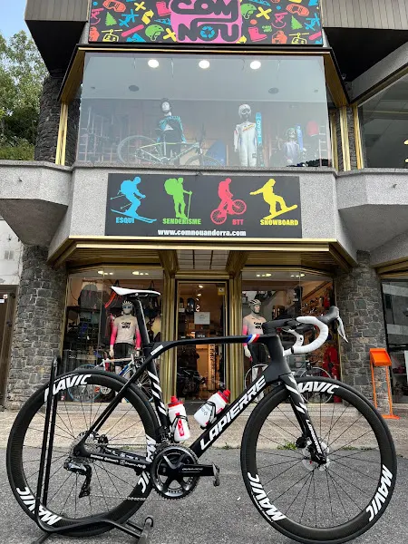 COM NOU Andorra la Vella - Tienda de deportes en Andorra la Vella - foto 2