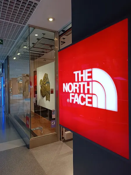 The North Face Andorra - Tienda de deportes en Les Escaldes, Andorra - foto 2