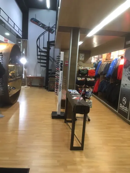 Makalu Clothing - Les Escaldes, Andorra