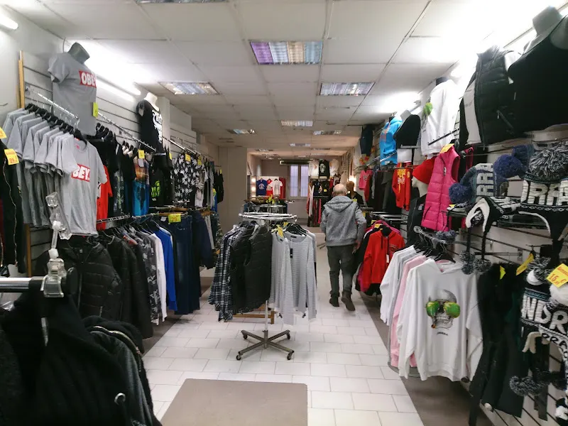 Accessible ( TIENDA NORWAY) - Les Escaldes, Andorra