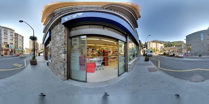 Establiments GARRALLÀ - Supermercado en La Massana - foto 2