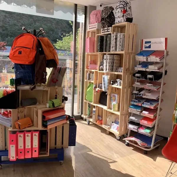 Natur Paper - Tienda de artesanías en Sant Julià de Lòria - foto 2