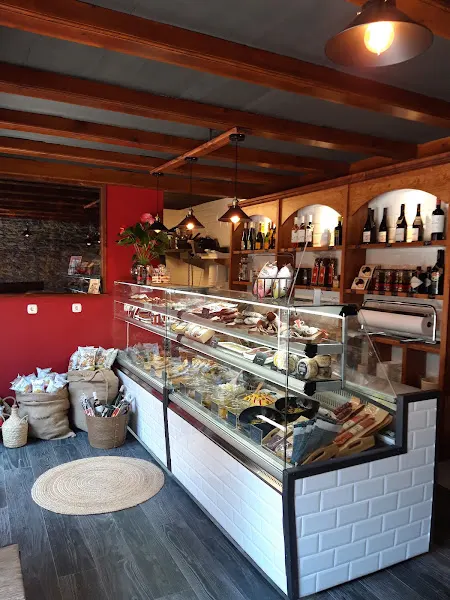 L'Angurrienta - Tienda de alimentación en Canillo - foto 3