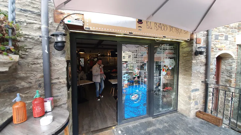 El Raco Burgues - Restaurante en Ordino - foto 2