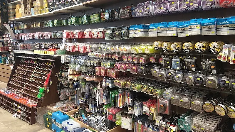 Comerç Joan - Tienda de artículos de pesca en Pas de la Casa - foto 3