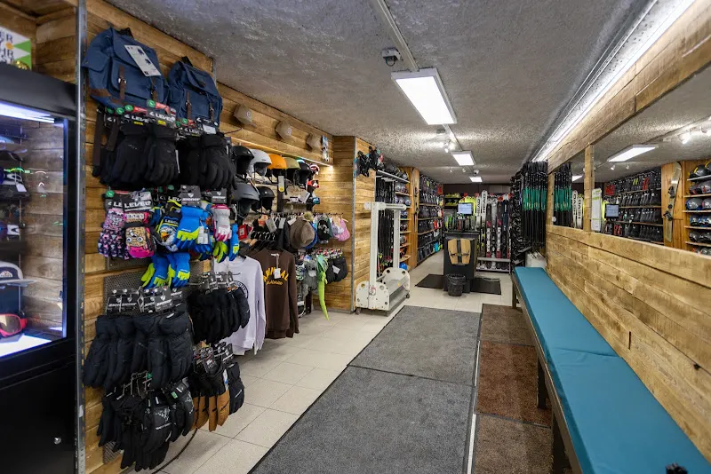 ESPORTS SANT MORITZ IV - Tienda de deportes en Arinsal - foto 3