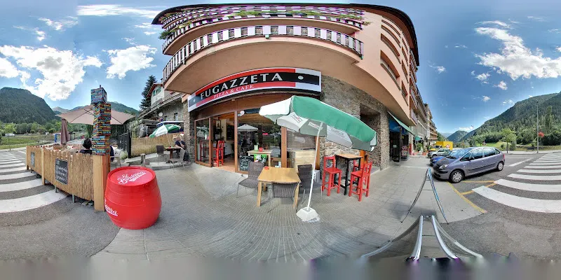 Fugazzeta Pizza i Cafè - Pizzería en Arinsal - foto 2