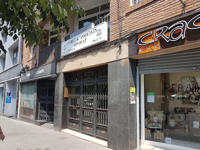 LLOBET & ASSOCIATS "Advocats" - Abogado en Santa Coloma de Gramenet - foto 2